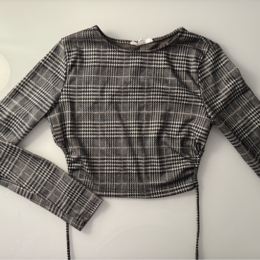 Plaid Long Sleeve Crop Top